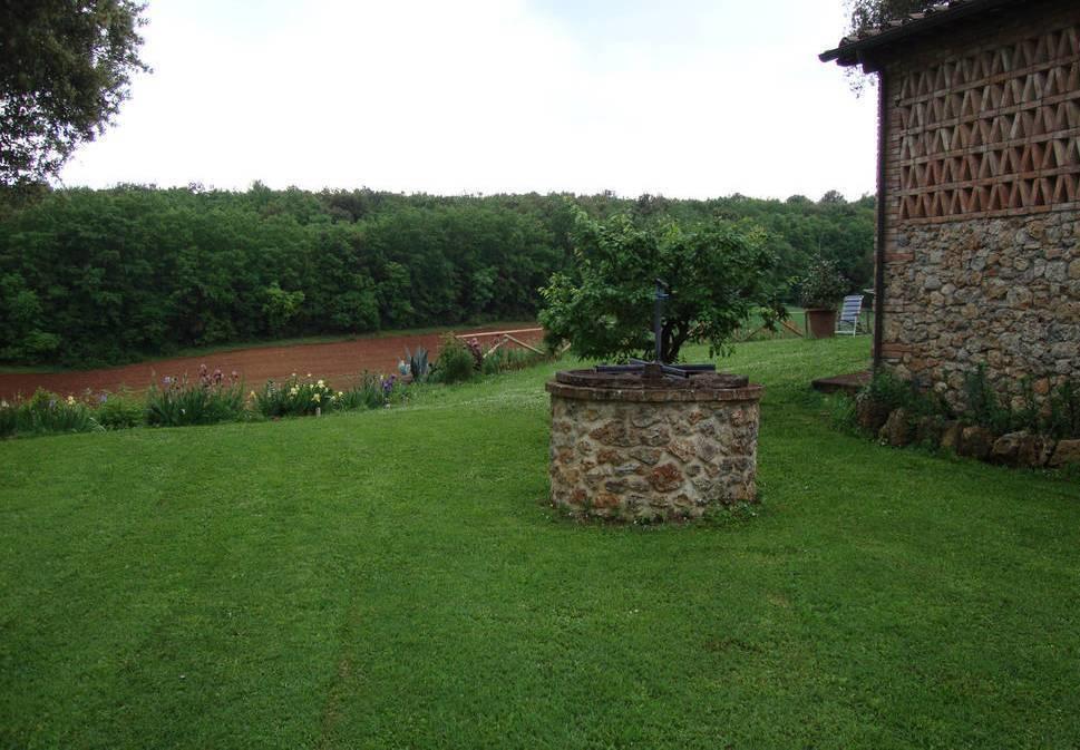 מונטריג'יוני Agriturismo Tre Madonne חדר תמונה