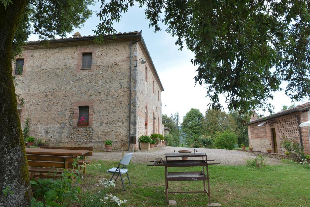 מונטריג'יוני Agriturismo Tre Madonne מראה חיצוני תמונה