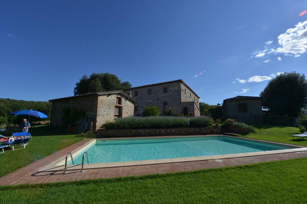מונטריג'יוני Agriturismo Tre Madonne מראה חיצוני תמונה